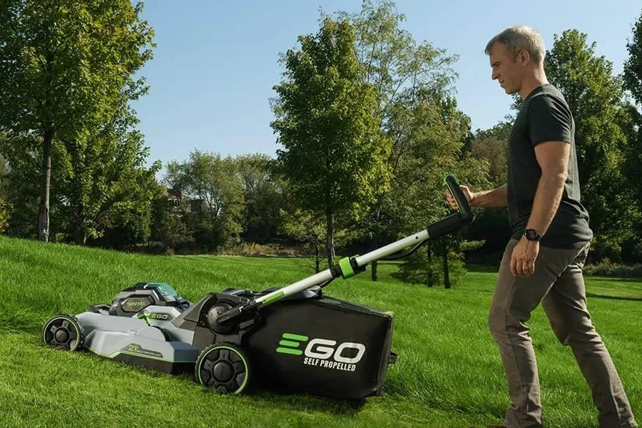 electric and battery lawn mowers